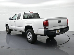 Used 2019  Toyota Tacoma 2WD SR Access Cab 6' Bed I4 AT &lpar;Natl&rpar; at Landmark Auto Credit Center near springfield&comma; IL