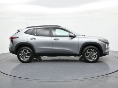 Used 2025  Chevrolet Trax FWD 4dr LT at Landmark Auto Credit Center near springfield&comma; IL