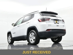 Used 2022  Jeep Compass Latitude 4x4 at Landmark Auto Credit Center near springfield&comma; IL