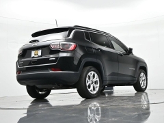 Used 2025  Jeep Compass Latitude 4x4 at Landmark Auto Credit Center near springfield&comma; IL