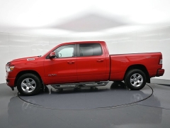Used 2020  Ram 1500 Big Horn 4x4 Crew Cab 6'4" Box at Landmark Auto Credit Center near springfield&comma; IL