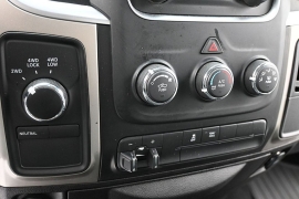 Used 2018  Ram 2500 4WD Crew Cab SLT at Landmark Auto Credit Center near springfield&comma; IL