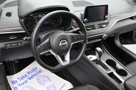 Used 2025  Nissan Altima SV FWD at Landmark Auto Credit Center near springfield&comma; IL