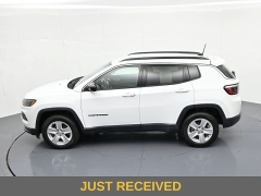 Used 2022  Jeep Compass Latitude 4x4 at Landmark Auto Credit Center near springfield&comma; IL