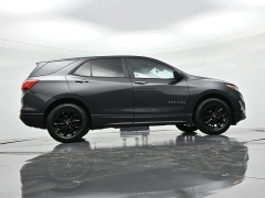 Used 2020  Chevrolet Equinox 4d SUV FWD LS w&sol;1LS at Landmark Auto Credit Center near springfield&comma; IL
