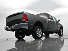 Used 2018  Ram 2500 4WD Crew Cab SLT at Landmark Auto Credit Center near springfield&comma; IL