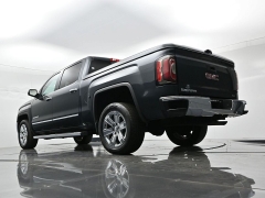 Used 2017  GMC Sierra 1500 4WD Crew Cab 143&period;5" SLT at Landmark Auto Credit Center near springfield&comma; IL