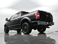 Used 2018  Ford F-150 4WD SuperCrew XLT 5 1&sol;2 w&sol;Luxury Pkg at Landmark Auto Credit Center near springfield&comma; IL