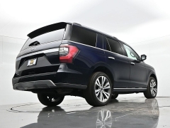 Used 2021  Ford Expedition Limited 4x4 at Landmark Auto Credit Center near springfield&comma; IL