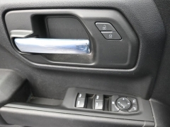 Used 2022  Chevrolet Silverado 1500 4WD Crew Cab 147" Custom at Landmark Auto Credit Center near springfield&comma; IL