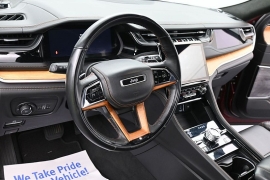 Used 2023  Jeep Grand Cherokee L Summit Reserve 4x4 at Landmark Auto Credit Center near springfield&comma; IL