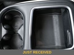 Used 2023  Chrysler Pacifica Touring L FWD at Landmark Auto Credit Center near springfield&comma; IL