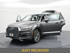 Used 2019  Audi Q7 4d SUV 3&period;0T Quattro Premium at Landmark Auto Credit Center near springfield&comma; IL