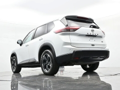 Used 2024  Nissan Rogue FWD SV at Landmark Auto Credit Center near springfield&comma; IL