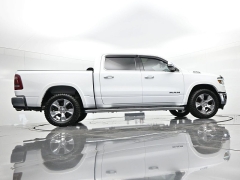 Used 2020  Ram 1500 4WD Crew Cab Laramie at Landmark Auto Credit Center near springfield&comma; IL