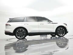 Used 2022  Lincoln Aviator Reserve AWD at Landmark Auto Credit Center near springfield&comma; IL