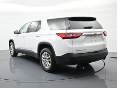 Used 2021  Chevrolet Traverse AWD 4dr LS w&sol;1FL at Landmark Auto Credit Center near springfield&comma; IL