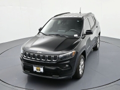 Used 2025  Jeep Compass Latitude 4x4 at Landmark Auto Credit Center near springfield&comma; IL