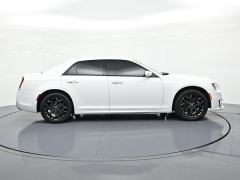 Used 2022  Chrysler 300 Touring L AWD at Landmark Auto Credit Center near springfield&comma; IL