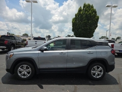 Used 2024  GMC Terrain AWD 4dr SLE at Landmark Auto Credit Center near springfield&comma; IL