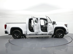 Used 2025  GMC Sierra 1500 4WD Crew Cab 147" SLT at Landmark Auto Credit Center near springfield&comma; IL