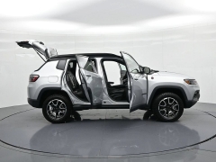 Used 2025  Jeep Compass Trailhawk 4x4 at Landmark Auto Credit Center near springfield&comma; IL