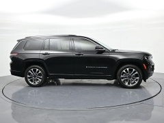 Used 2021  Jeep Grand Cherokee L Overland 4x4 at Landmark Auto Credit Center near springfield&comma; IL