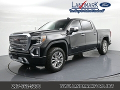 Used 2019  GMC Sierra 1500 4WD Crew Cab 147" Denali at Landmark Auto Credit Center near springfield&comma; IL