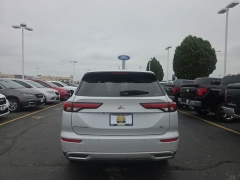 Used 2023  Mitsubishi Outlander SE S-AWC at Landmark Auto Credit Center near springfield&comma; IL