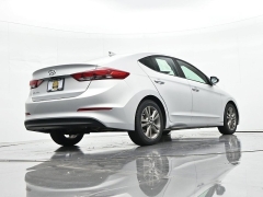 Used 2018  Hyundai Elantra 4d Sedan Limited SULEV at Landmark Auto Credit Center near springfield&comma; IL
