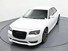 Used 2022  Chrysler 300 Touring L AWD at Landmark Auto Credit Center near springfield&comma; IL