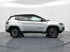 Used 2025  Jeep Compass Trailhawk 4x4 at Landmark Auto Credit Center near springfield&comma; IL