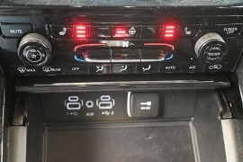 Used 2023  Jeep Grand Cherokee L Altitude 4x4 at Landmark Auto Credit Center near springfield&comma; IL
