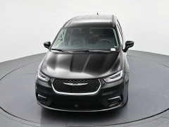 Used 2024  Chrysler Pacifica Touring L FWD at Landmark Auto Credit Center near springfield&comma; IL
