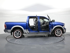 Used 2016  Ram 1500 4WD Crew Cab Laramie at Landmark Auto Credit Center near springfield&comma; IL