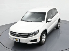 Used 2014  Volkswagen Tiguan 4MOTION 4dr Auto S at Landmark Auto Credit Center near springfield&comma; IL
