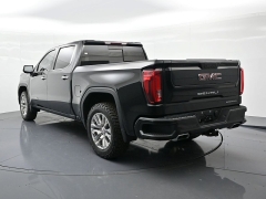 Used 2019  GMC Sierra 1500 4WD Crew Cab 147" Denali at Landmark Auto Credit Center near springfield&comma; IL