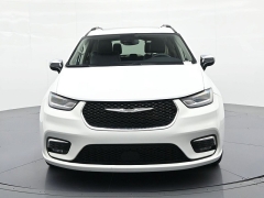 Used 2023  Chrysler Pacifica Limited FWD at Landmark Auto Credit Center near springfield&comma; IL