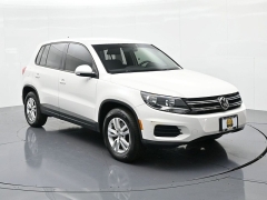 Used 2014  Volkswagen Tiguan 4MOTION 4dr Auto S at Landmark Auto Credit Center near springfield&comma; IL