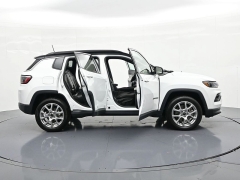 Used 2025  Jeep Compass Limited 4x4 at Landmark Auto Credit Center near springfield&comma; IL