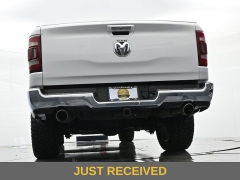 Used 2020  Ram 1500 4WD Crew Cab Laramie at Landmark Auto Credit Center near springfield&comma; IL