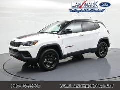  2023 Jeep Compass Trailhawk 4x4 at Landmark Auto Credit Center near springfield&comma; IL
