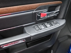 Used 2016  Ram 1500 4WD Crew Cab Laramie at Landmark Auto Credit Center near springfield&comma; IL