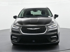 Used 2024  Chrysler Pacifica Touring L FWD at Landmark Auto Credit Center near springfield&comma; IL
