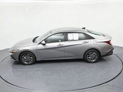 Used 2024  Hyundai Elantra SEL Convenience IVT at Landmark Auto Credit Center near springfield&comma; IL