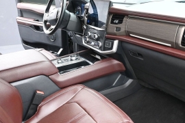 Used 2024  Ford Expedition Limited 4x4 at Landmark Auto Credit Center near springfield&comma; IL