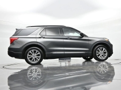 Used 2020  Ford Explorer 4d SUV 4WD XLT 2&period;3L EcoBoost at Landmark Auto Credit Center near springfield&comma; IL