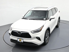 Used 2021  Toyota Highlander XLE AWD at Landmark Auto Credit Center near springfield&comma; IL