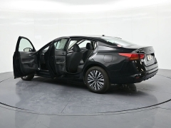 Used 2025  Nissan Altima SV AWD at Landmark Auto Credit Center near springfield&comma; IL