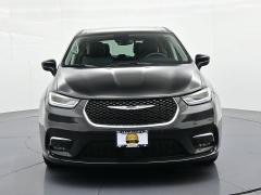 Used 2023  Chrysler Pacifica Touring L FWD at Landmark Auto Credit Center near springfield&comma; IL